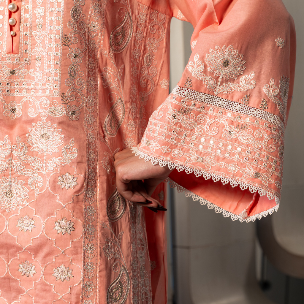 Lotus Peachy Pink